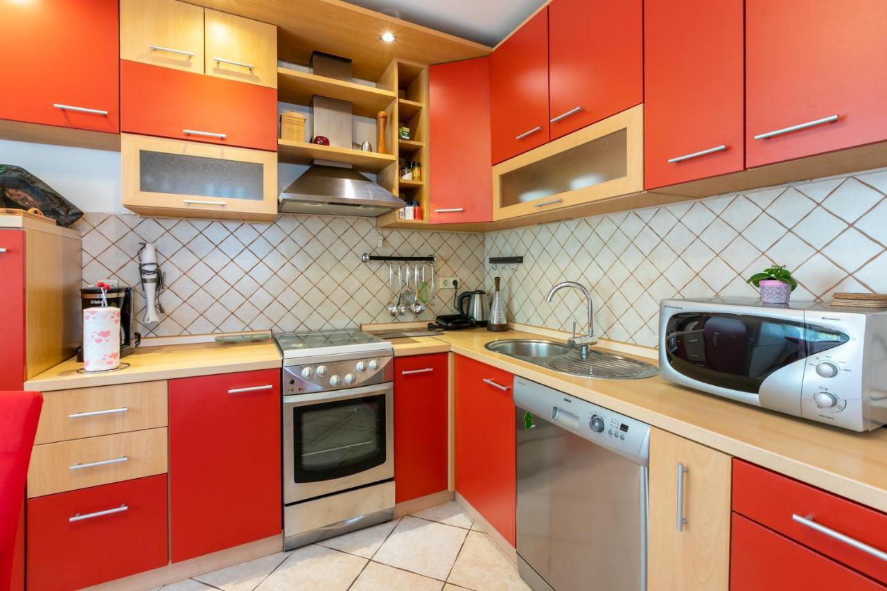 Apartments Kira Crikvenica Luaran gambar